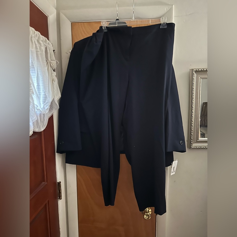Women’s suit